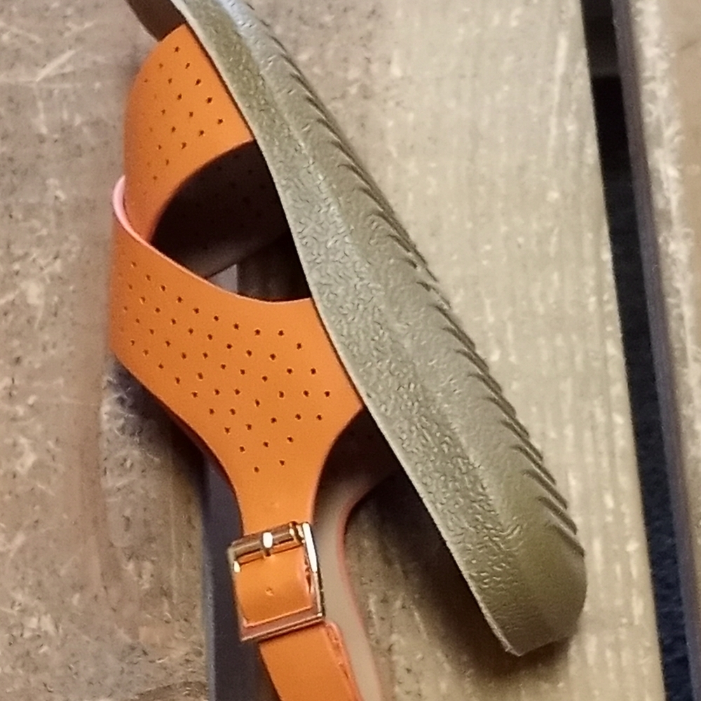 Girl sandal - Picture 3 of 6